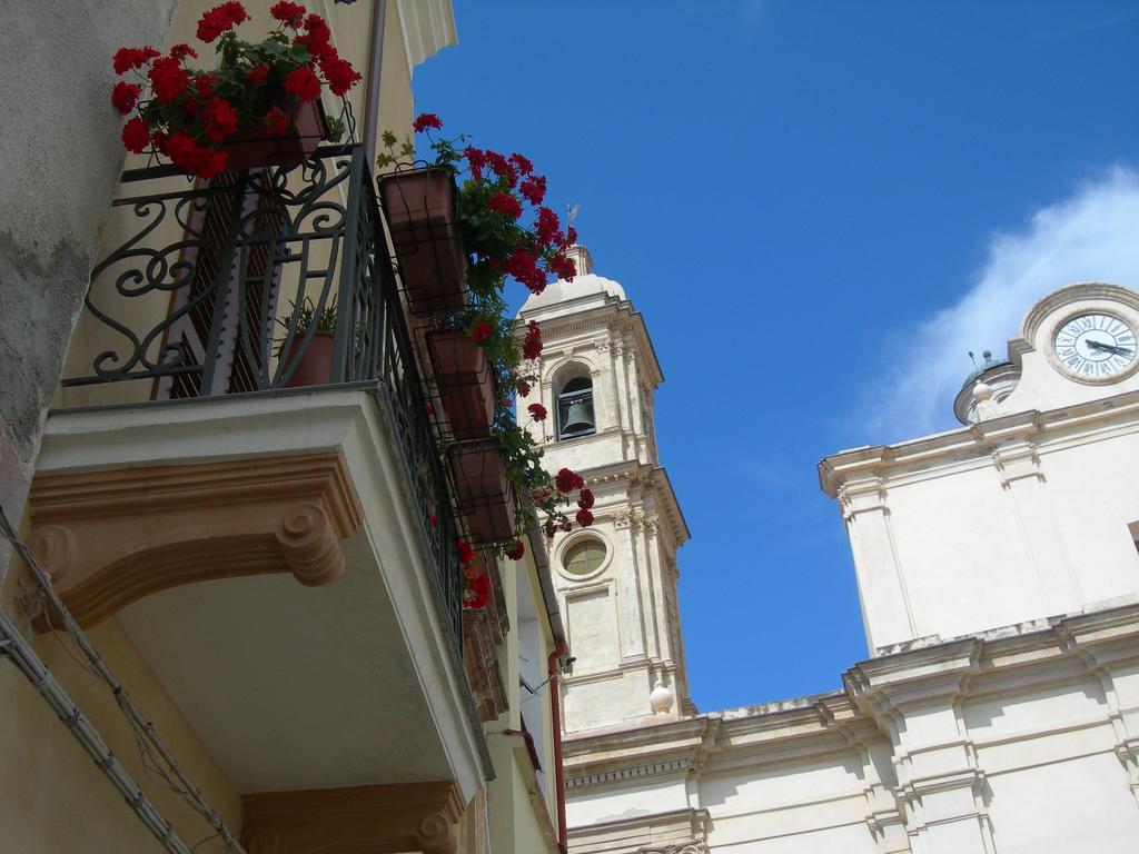 Piazza San Pantaleo Sorso Exterior foto